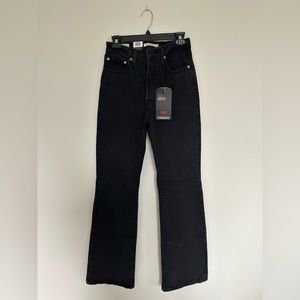 Levi’s NWT Ribcage Bootcut Jeans